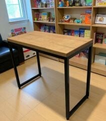 Beta Dekoratif Metal Masif Çam Ahşap Çalışma Masası