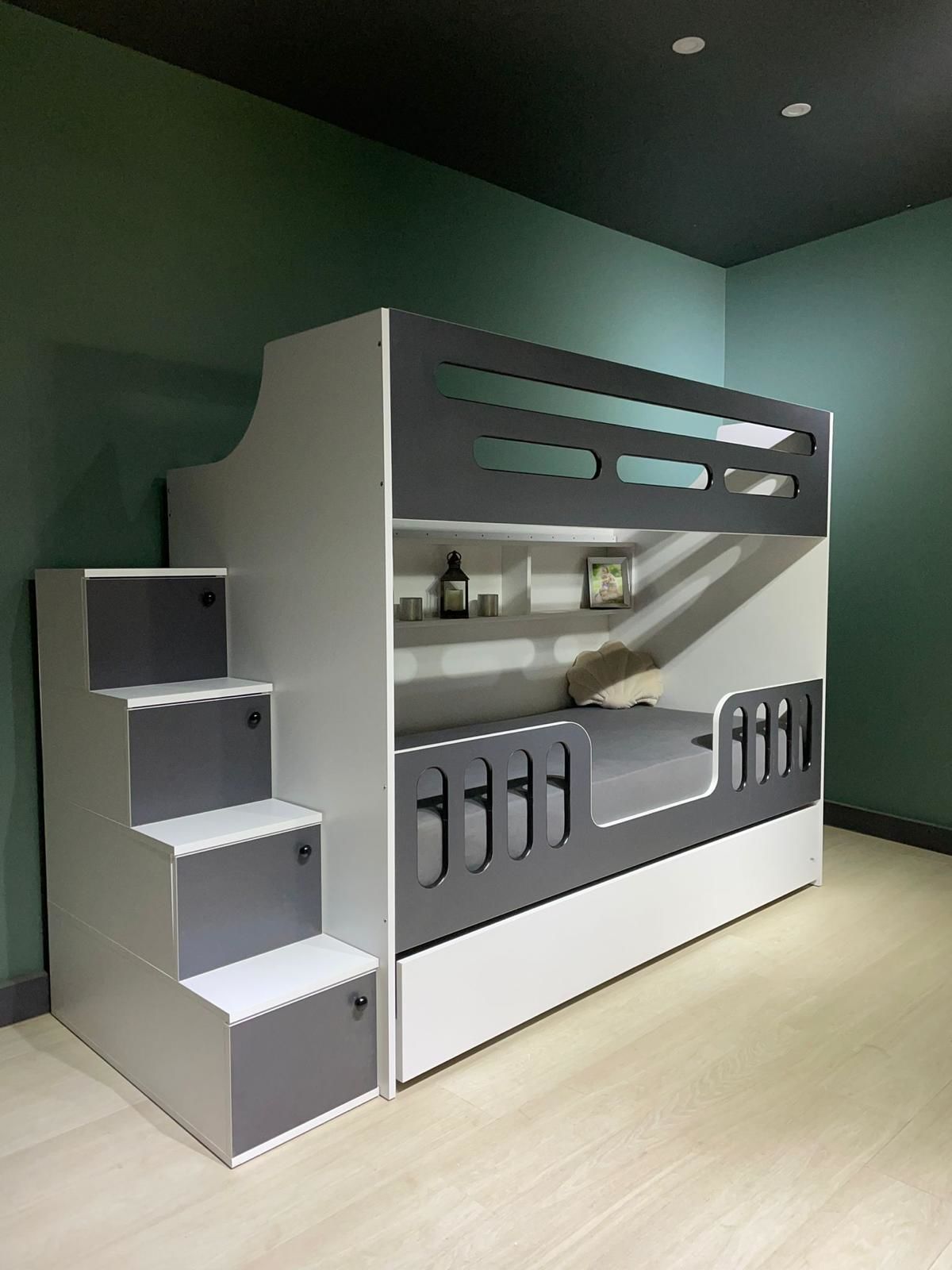 Edessa Yavrulu Seyyar Merdivenli Ranza  Ab